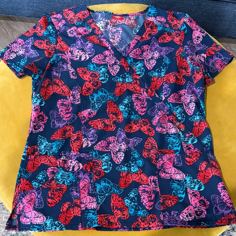 Dickies Women's Scrub Top Butterfly Print